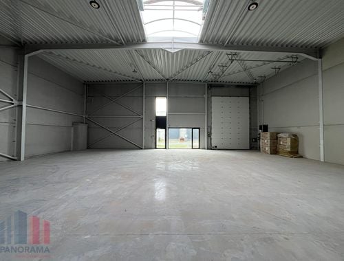                                         Bâtiment d’entreprise à louer à Denderleeuw, € 2.250
