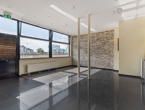                                         Handelspand met woonst te koop in Lier, € 425.000
