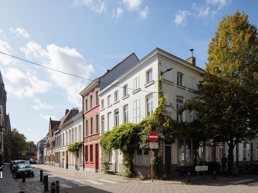 Huis te koop in Sint-Machariusstraat 20,
                    9000 Gent