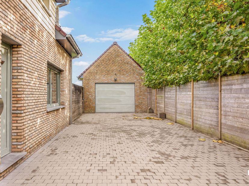 Huis te koop in Ten Stroom 28,
                    9890 Vurste