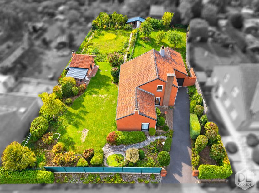 Huis te koop in ,
                    7700 Moeskroen