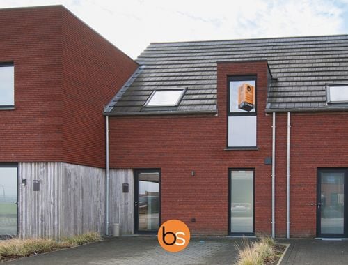                                         Maison à louer à Rumbeke, € 990
