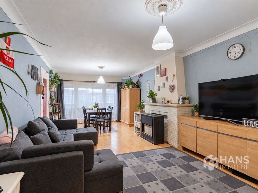Appartement te koop in Antoon Van den Bosschelaan 111 bus 202,
                    2100 Deurne