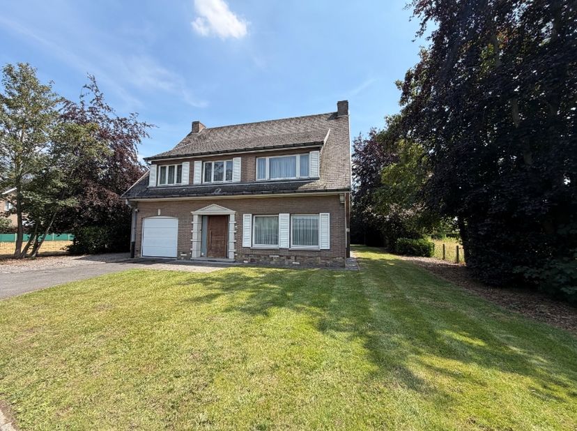 Huis te koop in Gentseweg 120,
                    8792 Desselgem