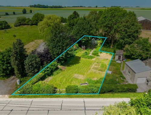                                         Terrain à bâtir à vendre à Ambresin, € 105.000
