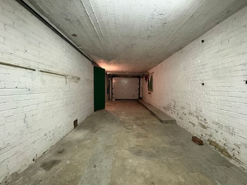 Garage à vendre
                    à 8670 Koksijde