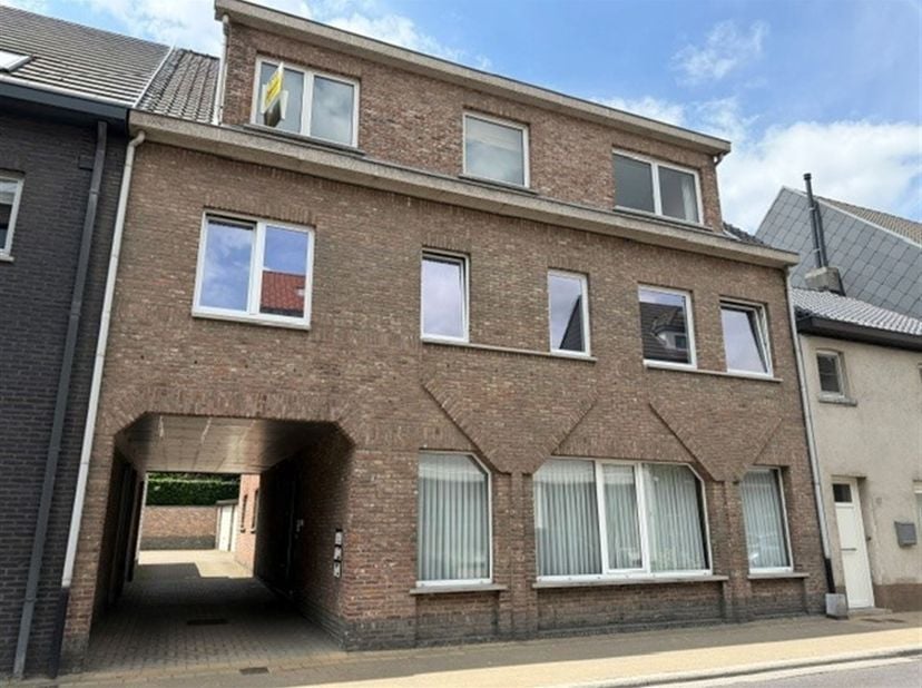 Appartement à louer
                    à 9100 Nieuwkerken-Waas