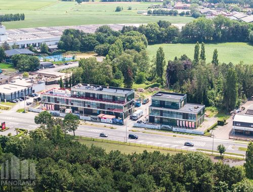                                         Bureaux à louer à Lokeren, € 6.820
