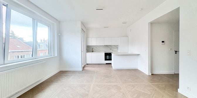Appartement te huur in Rue Major Pétillon 17, 1040 Etterbeek