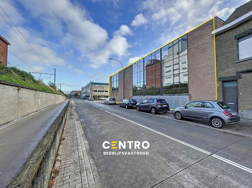 Bien professionnel à louer
                    à 8800 Roeselare
