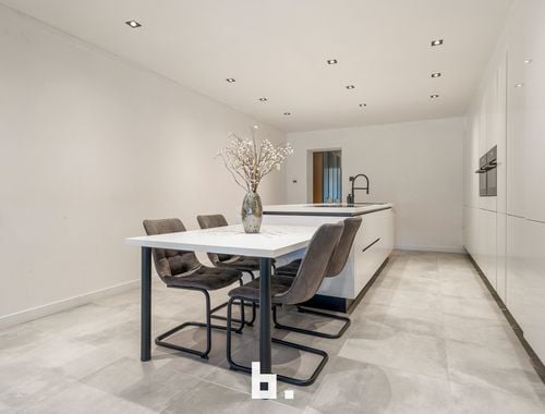                                         Woning te koop in Sint-Andries, € 399.000
