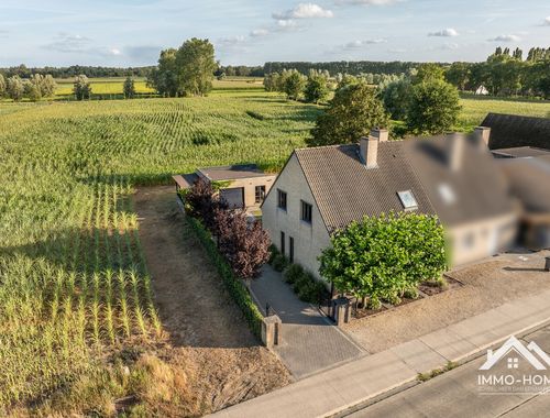                                        Woning te koop in Moerbeke-Waas, € 439.000
