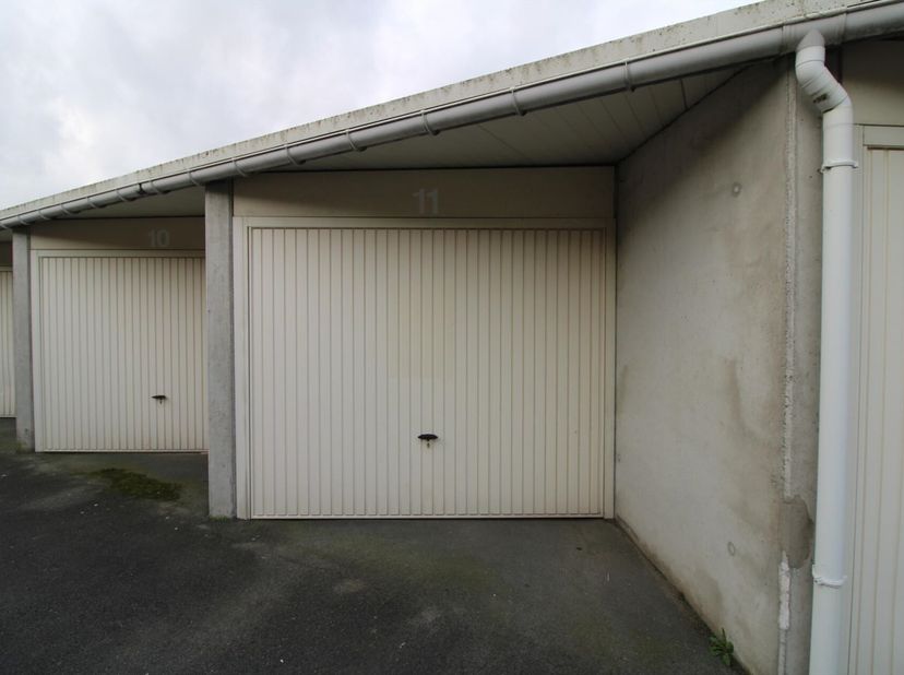 Garage à louer
                    à 8680 Koekelare
