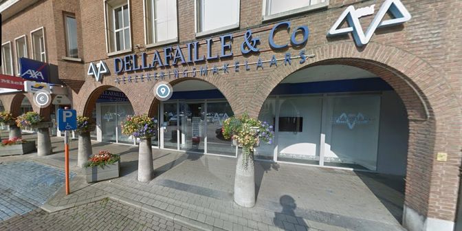 Bedrijfsvastgoed te huur in Markt 13, 2900 Schoten