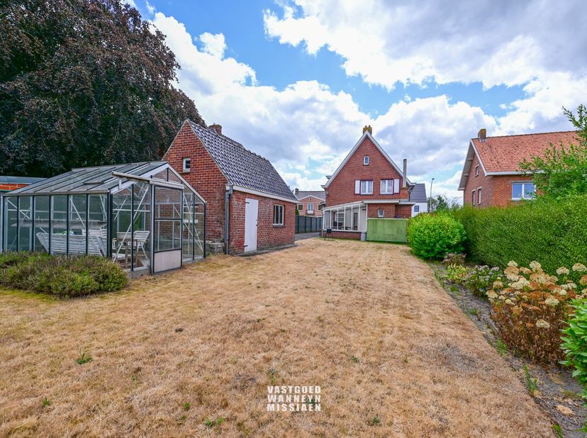 Huis te koop in Hubert d'Ydewallestraat 84,
                    8730 Beernem