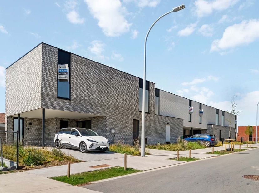 Energiezuinige woning aan 't Park (lot 124B). Ontdek deze moderne koppelwoning in ons woonproject 't Park in Tielt met een open leefruimte, 2 slaapkam
