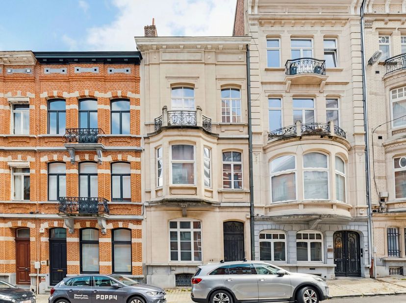 Goed gepresenteerd door Maia Zinchenko: maia.zinchenko@victoire.be<br />
Victoire-Junot presenteert: Kloosterdomein van La Cambre / Ixelles-meertjes,