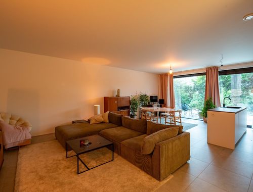                                         Appartement à louer à Boechout, € 1.225
