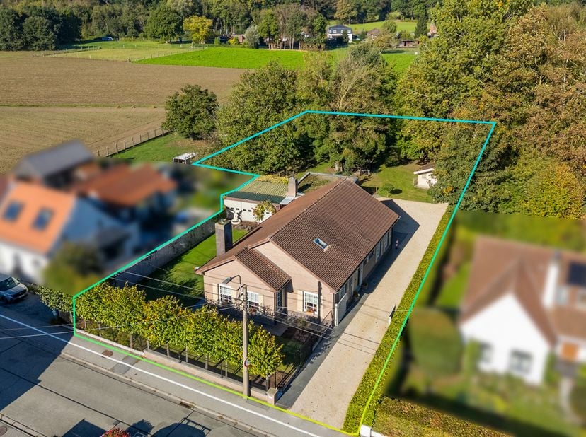 Huis te koop in Koningin Astridlaan 112,
                    9820 Bottelare