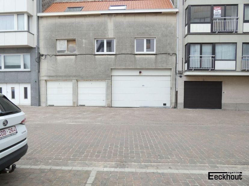 Garage à vendre
                    à 8400 Oostende