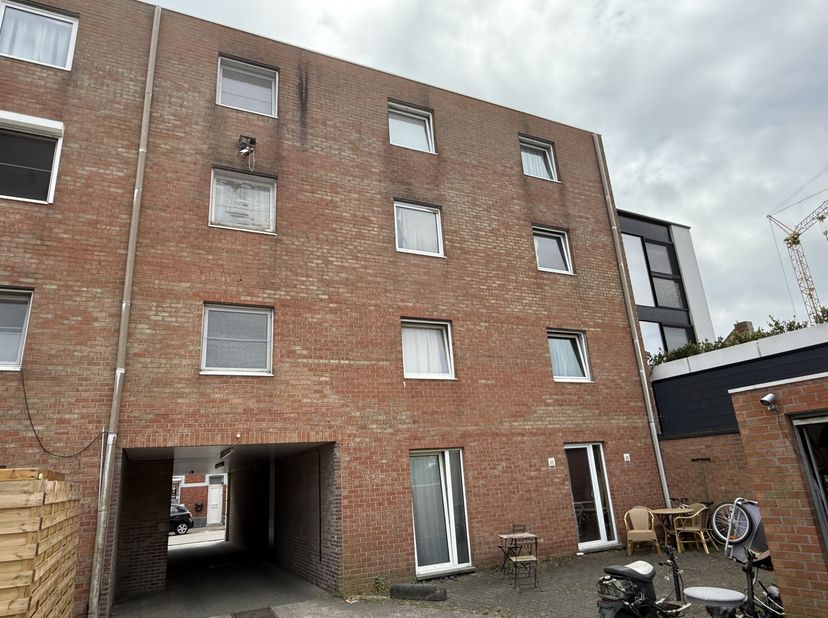 Zeer interessant opbrengsteigendom met centrale ligging nabij de Kleine Ring van Hasselt. We bevinden ons op de Willekensmolenstraat 20 - op wandelafs