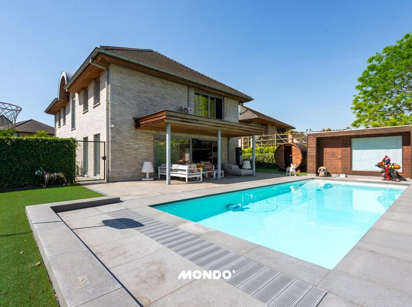 Immobilier Mondo : des agents immobiliers, mais différemment - Nous vendons des émotions.<br />
Ce n'est pas juste une maison, c'est un retour à la ma