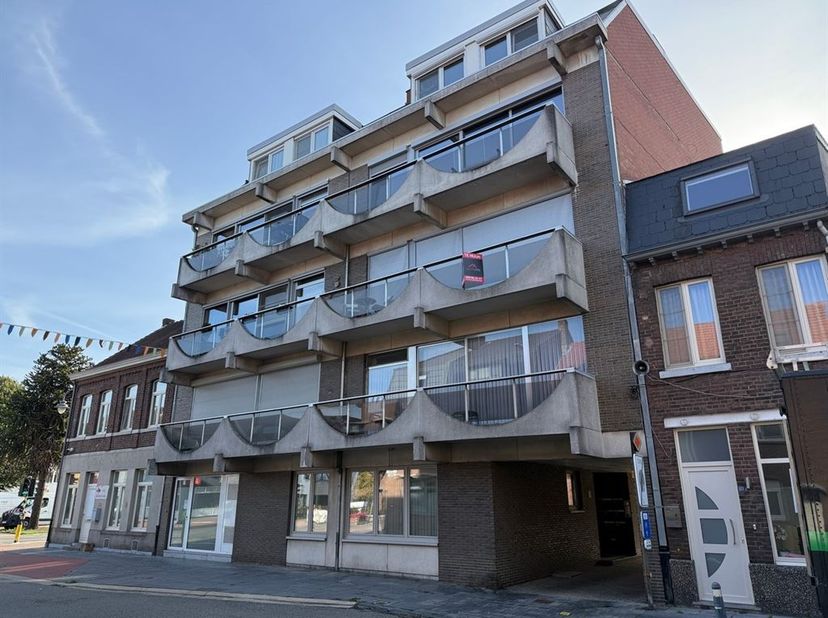 Appartement à louer à Eikerstraat 81 boîte 6,
                    3680 Maaseik