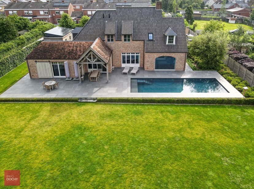 Maison à vendre à ,
                    8573 Tiegem