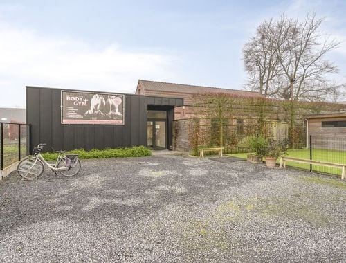                                         Gemengd gebruik te koop in Berchem, € 645.000
