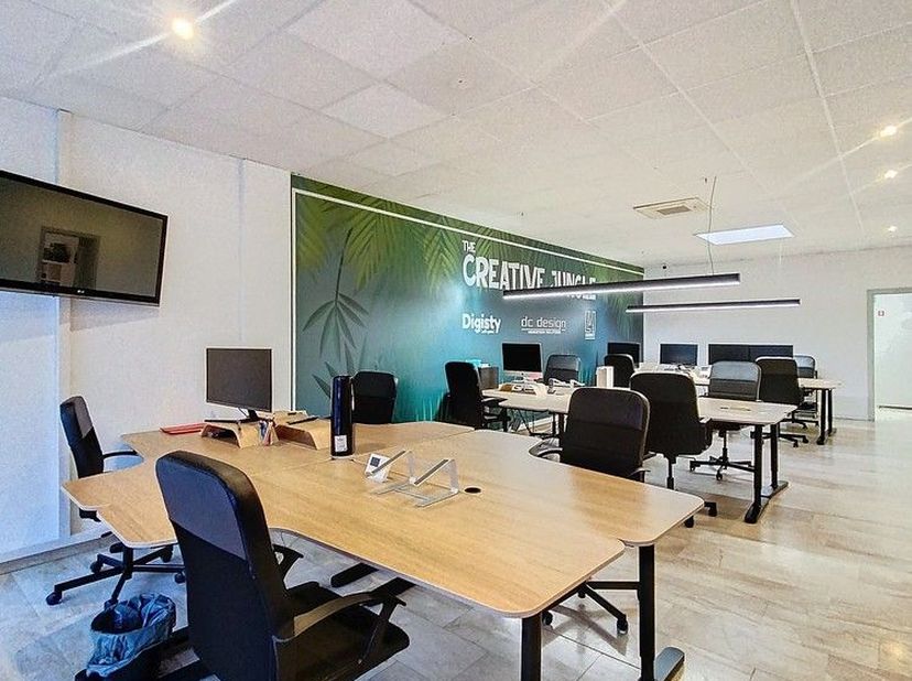 Bien professionnel à louer
                    à 3570 Alken