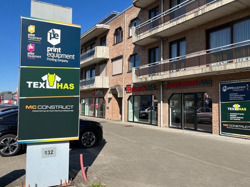 Bien professionnel à vendre
                    à 3500 Hasselt