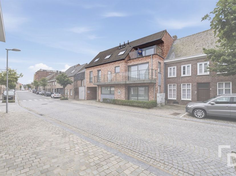 Appartement te koop in Provenplein 38 bus 2.01,
                    8972 Proven