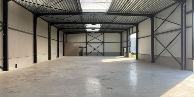 Bedrijfsvastgoed te huur in Rolariusweg 5, 8800 Roeselare