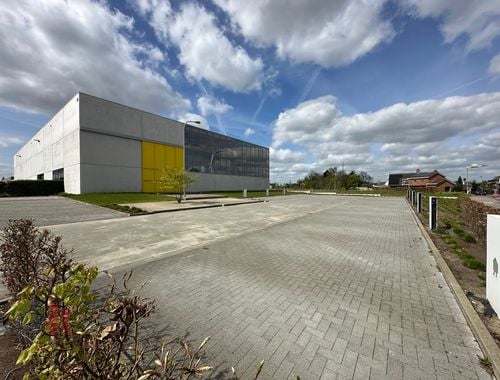                                         Bâtiment d’entreprise à vendre à Zwevegem, € 3.900.000
