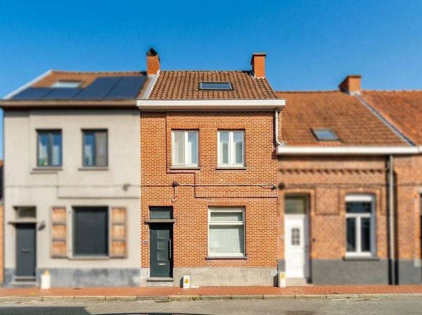 Huis te koop in Langemunt 83,
                    9850 Vosselare