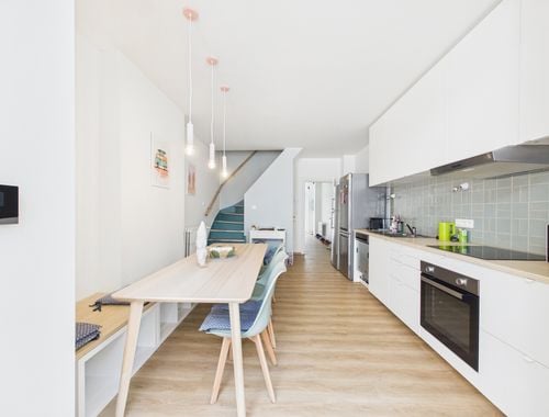                                         Kot-Kamer te huur in Lodelinsart, € 425
