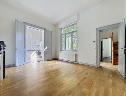                                         Duplex à louer à Bruxelles, € 1.476
