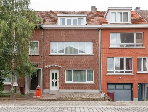                                         Eengezinswoning te koop in Schoten, € 379.000
