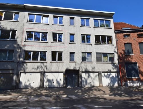                                         Appartement à louer à Ruisbroek, € 900
