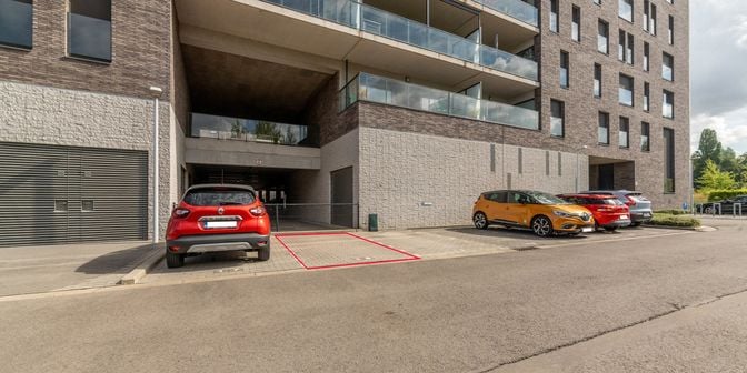 Garage te koop in Scheldeoever P18, 2620 Hemiksem