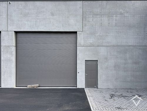                                         Entrepôt à vendre à Aartrijke, € 374.755
