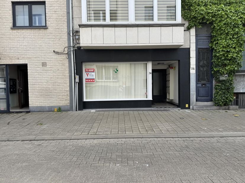 Bien professionnel à vendre
                    à 8400 Oostende