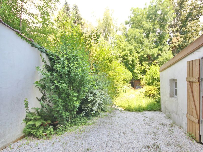 Watermael-Boitsfort : Excellente situation et 1ère occupation ! Quartier résidentiel calme et verdoyant, proche de la forêt de Soignes et des commerce