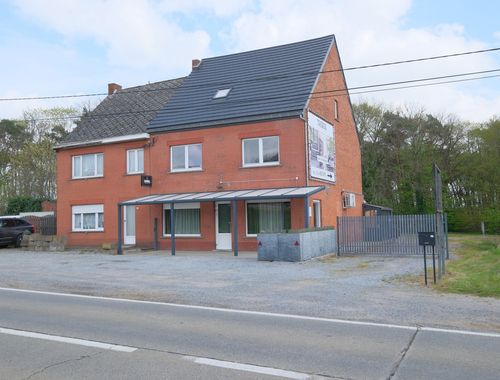                                         Maison à vendre à Deurne, € 359.000
