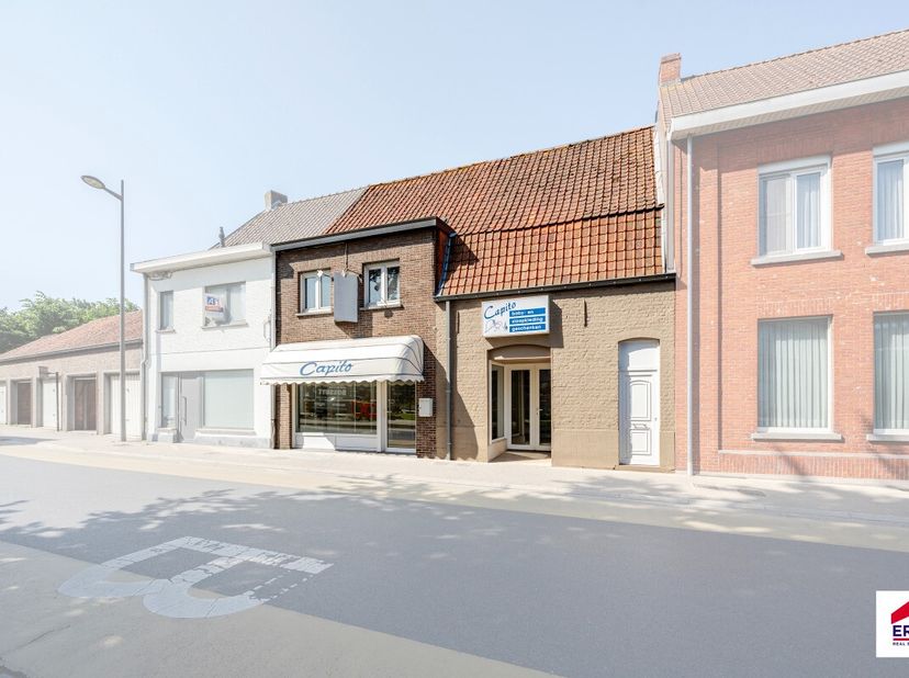 [[ CE BIEN PARTICIPE À LA JOURNÉE MAISONS OUVERTES ERA LE 13/6 DE 16:00 À 17:00 ]]<br />
Ce bien participe à la Journée Maisons Ouvertes ERA. Visitabl