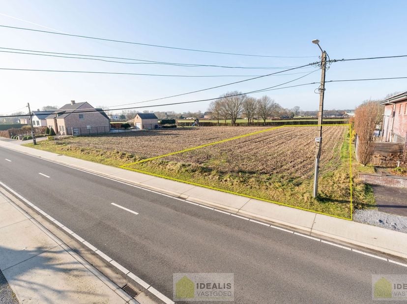 KNAPPE BOUWKAVEL (16A93CA) VOOR OPEN BEBOUWING OP EEN TOPLOCATIE, IN HET RUSTIG GELEGEN GROTE-BROGEL (PEER)! Deze bouwkavel met een oppervlakte van 16