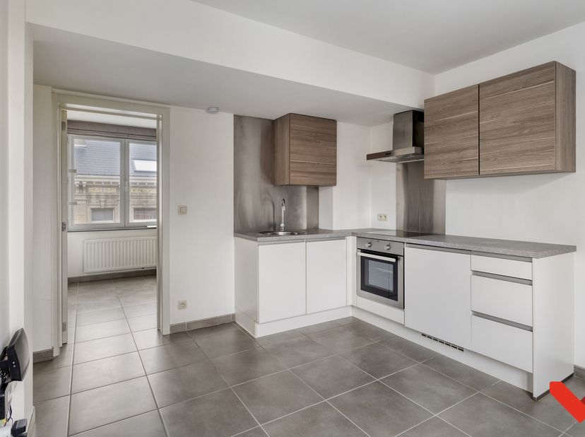 Ontdek dit charmante éénslaapkamerappartement in de Sint-Hubertusstraat te Leuven, de ideale plek voor wie op zoek is naar comfort op een uitstekende