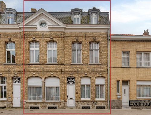                                         Maison de ville à vendre à Ieper, € 395.000
