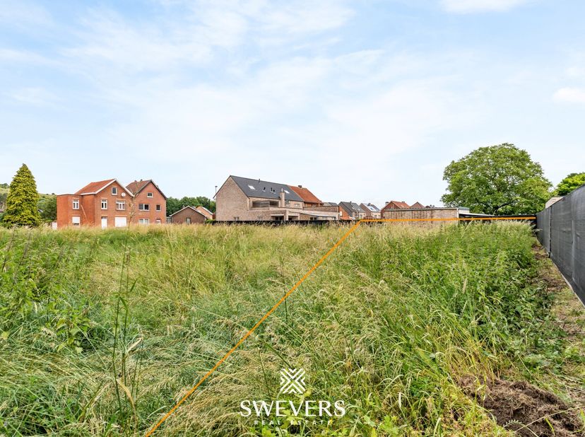 Voor meer info en fotos, surf naar www.swevers.be  Ontdek deze bouwgrond voor open bebouwing in de Valentijnstraat, lot 3 te Beringen. Een interessant