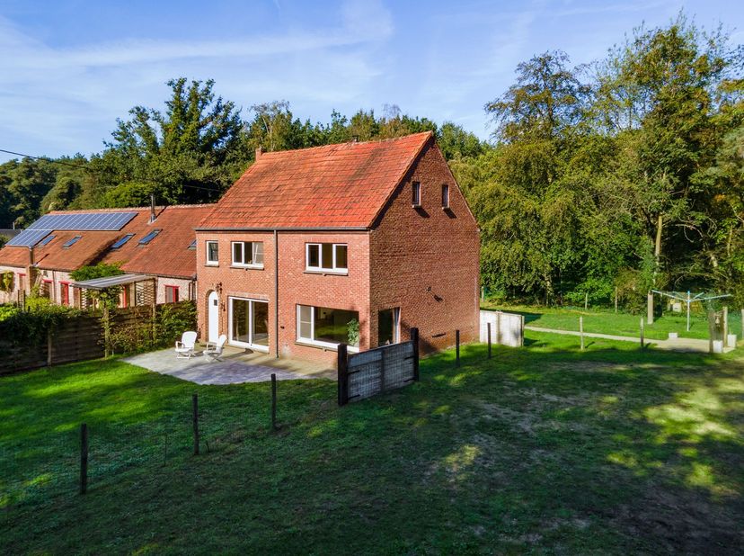 Huis te koop in Heerle 46,
                    2275 Lille